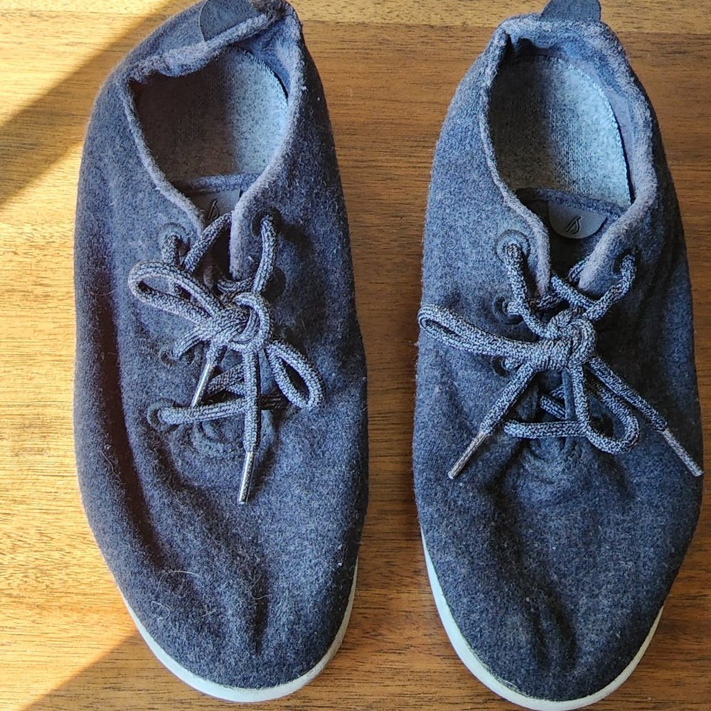 Black Allbirds
